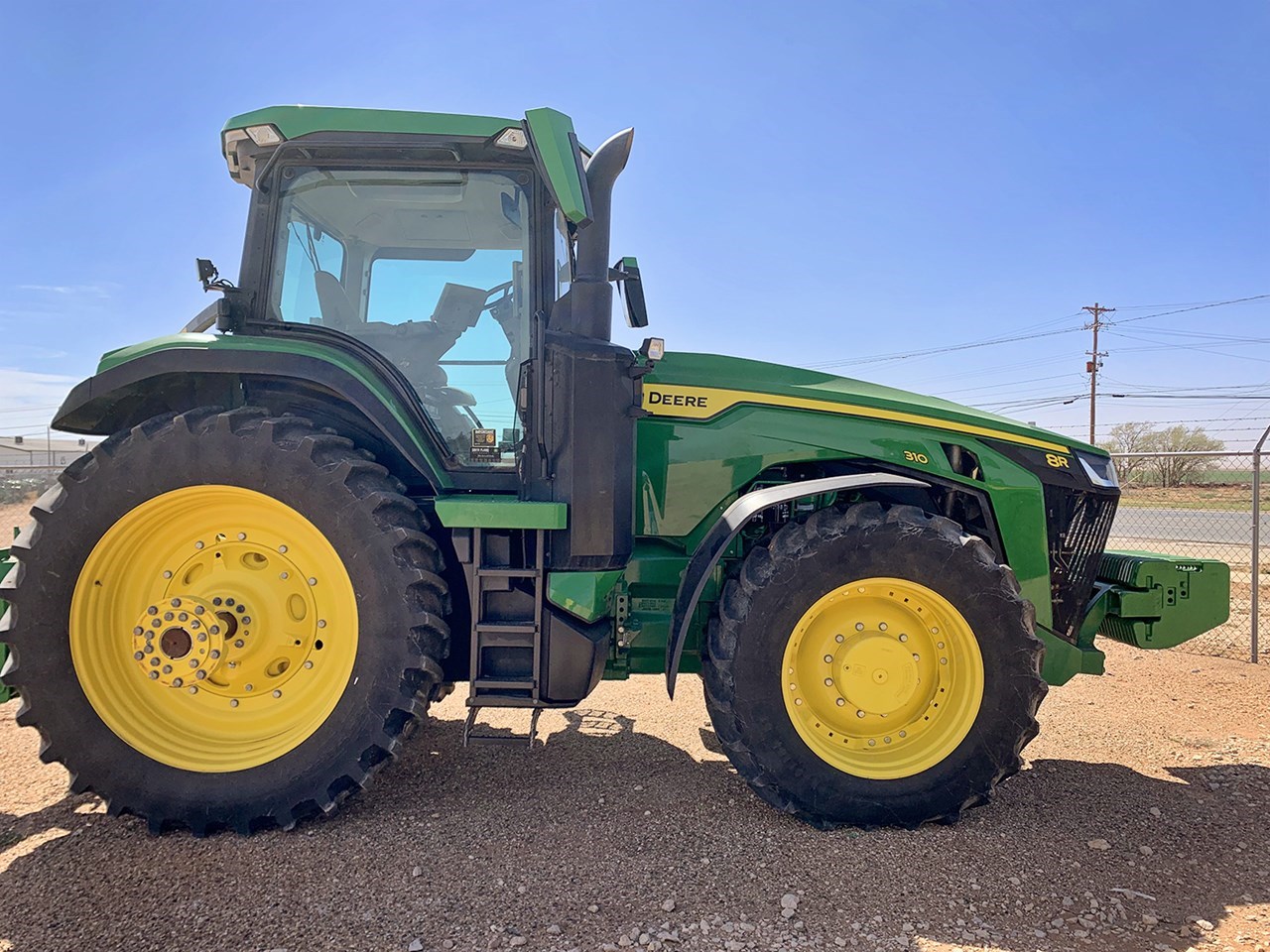 2022 John Deere 8R 310 Row Crop Tractor برسم البيعBrownfield Texas