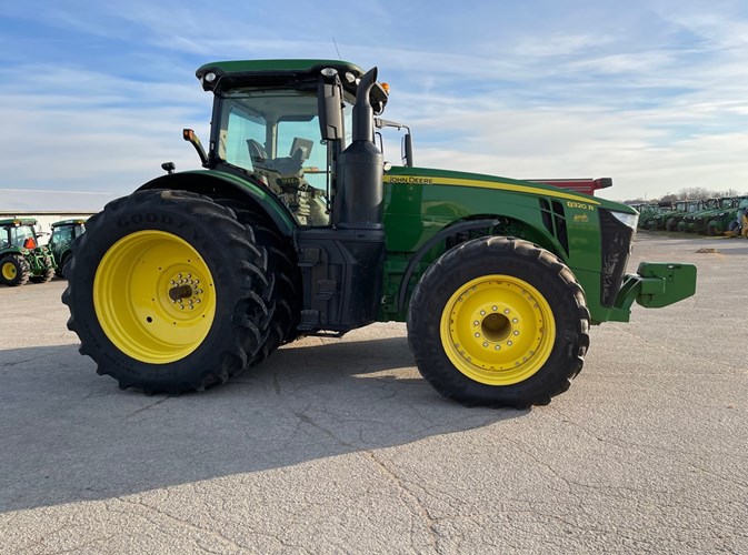 2018 John Deere 8320R Tractor - Row Crop For Sale