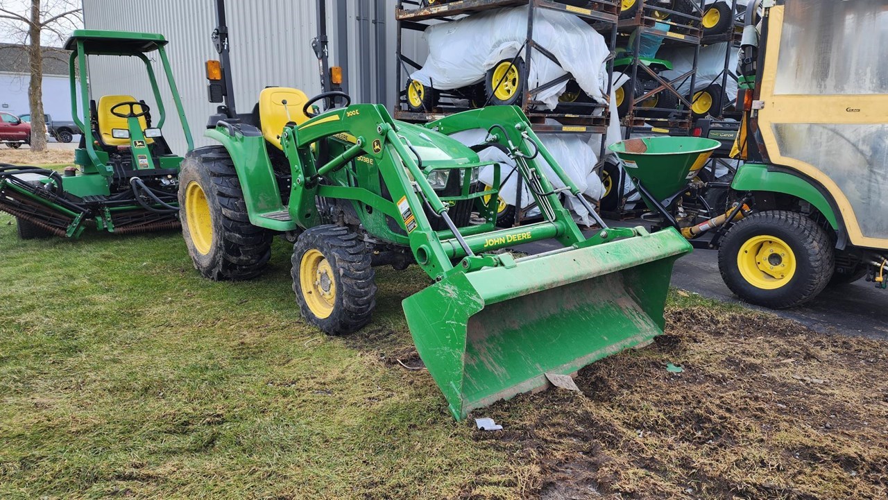 2021 John Deere 3038E Tractor - Compact Utility For Sale