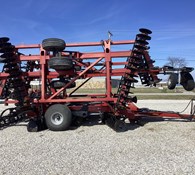 2011 Case IH 330 Turbo Thumbnail 2