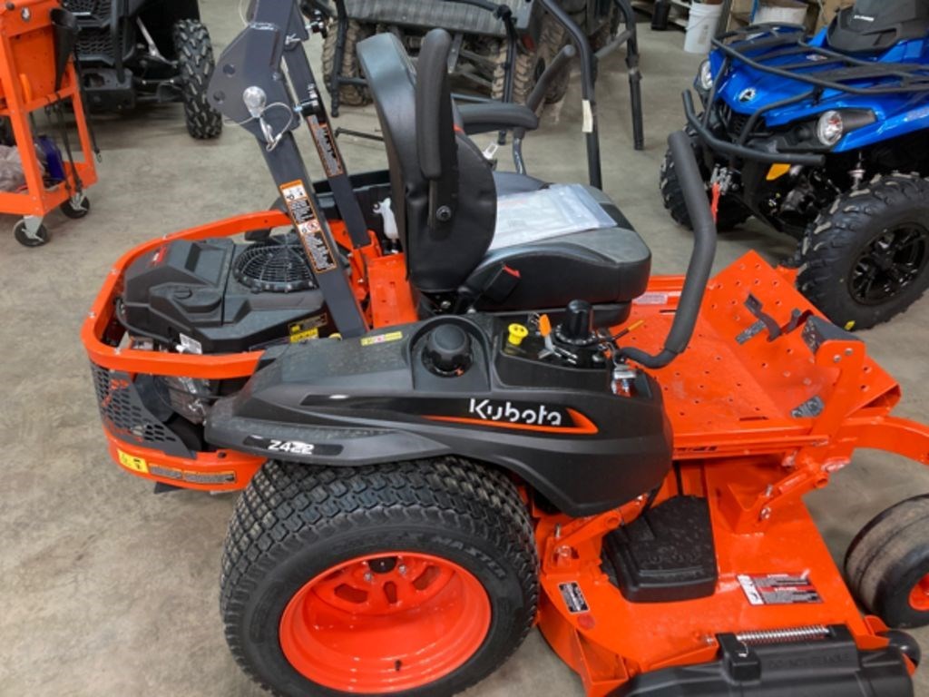Kubota Z422KWT60 Zero Turn Mower برسم البيعGreeley Colorado