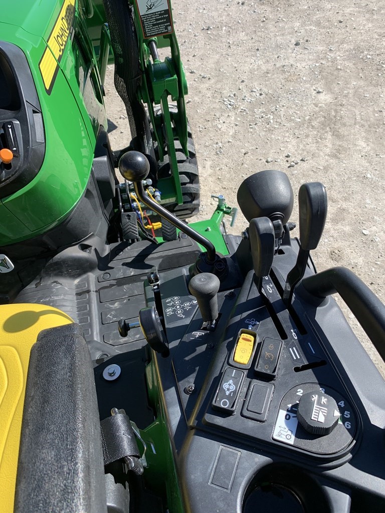 2022 John Deere 2038R Compact Utility Tractor For Sale in Kearney Nebraska