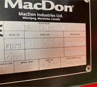 2017 MacDon FD75S Thumbnail 3