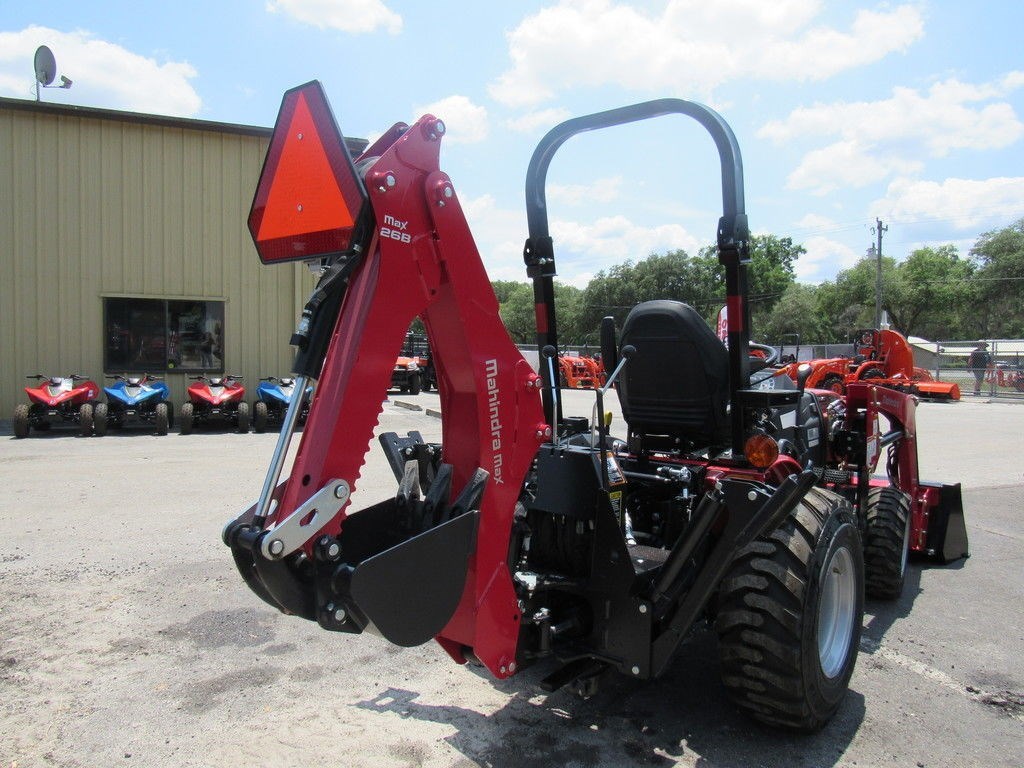 2023 Mahindra Max 26 XLT HST Backhoe Compact Utility Tractor