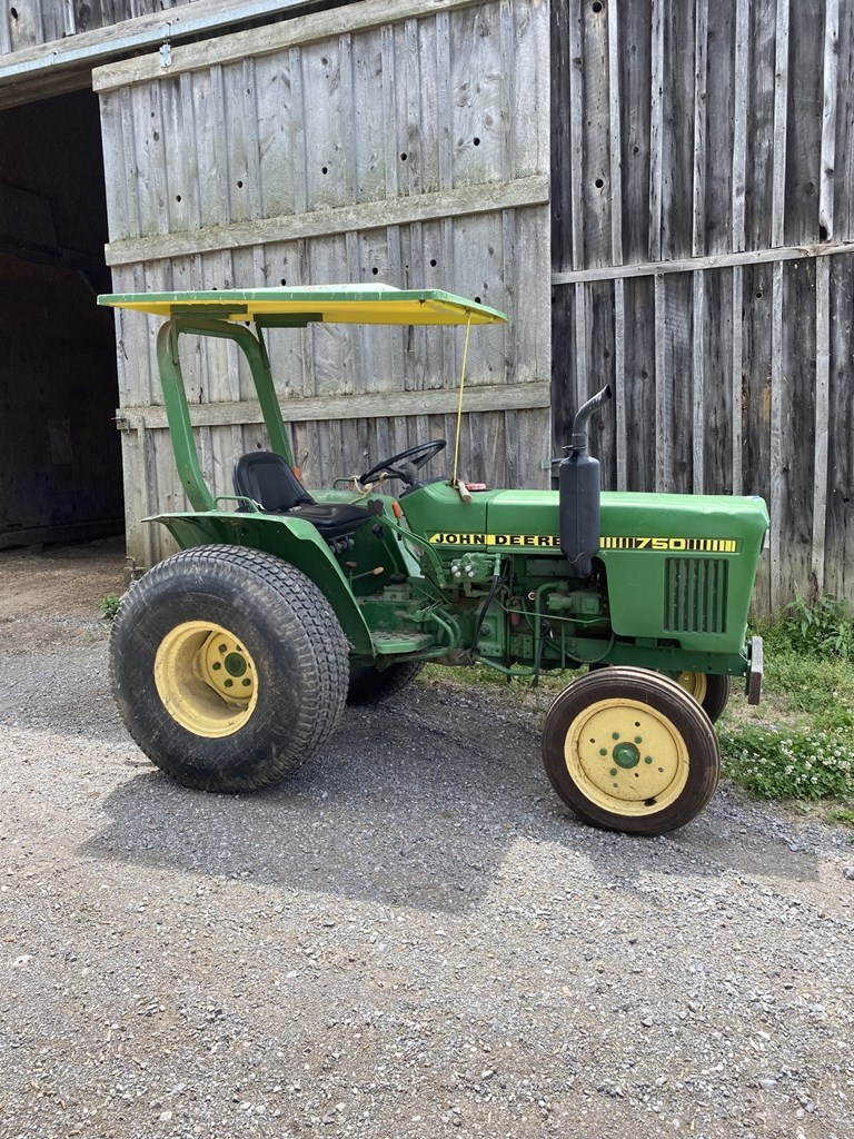 1984 John Deere 750 Tractor - Compact Utility For Sale