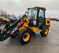 2022 JCB 407 Thumbnail 4