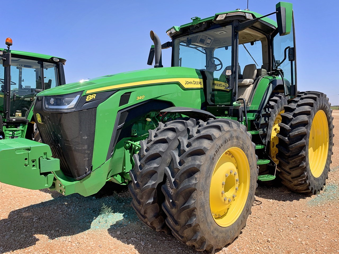 2020 John Deere 8R 340 Row Crop Tractor برسم البيعBrownfield Texas