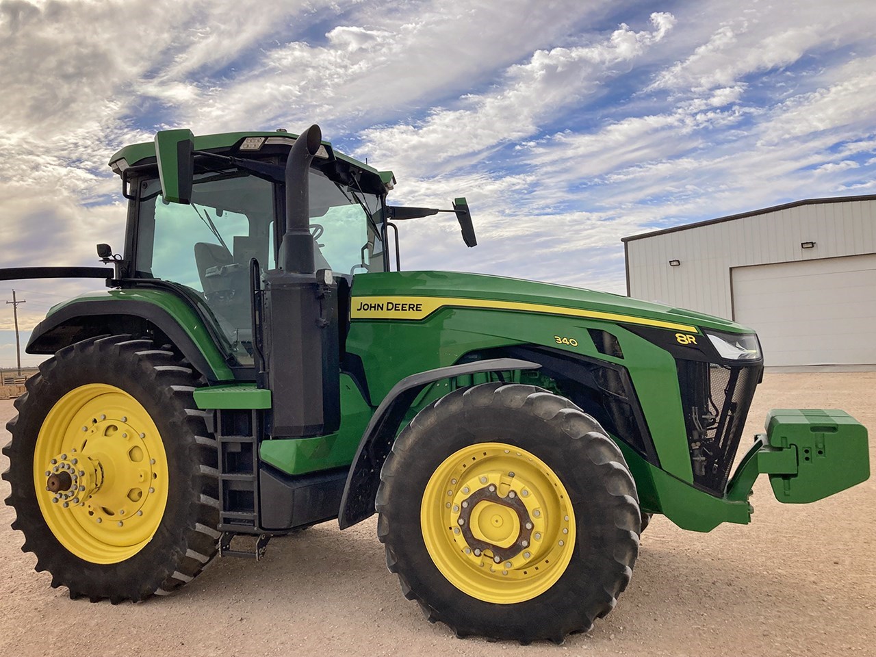 2022 John Deere 8R 340 Row Crop Tractor برسم البيعLamesa Texas