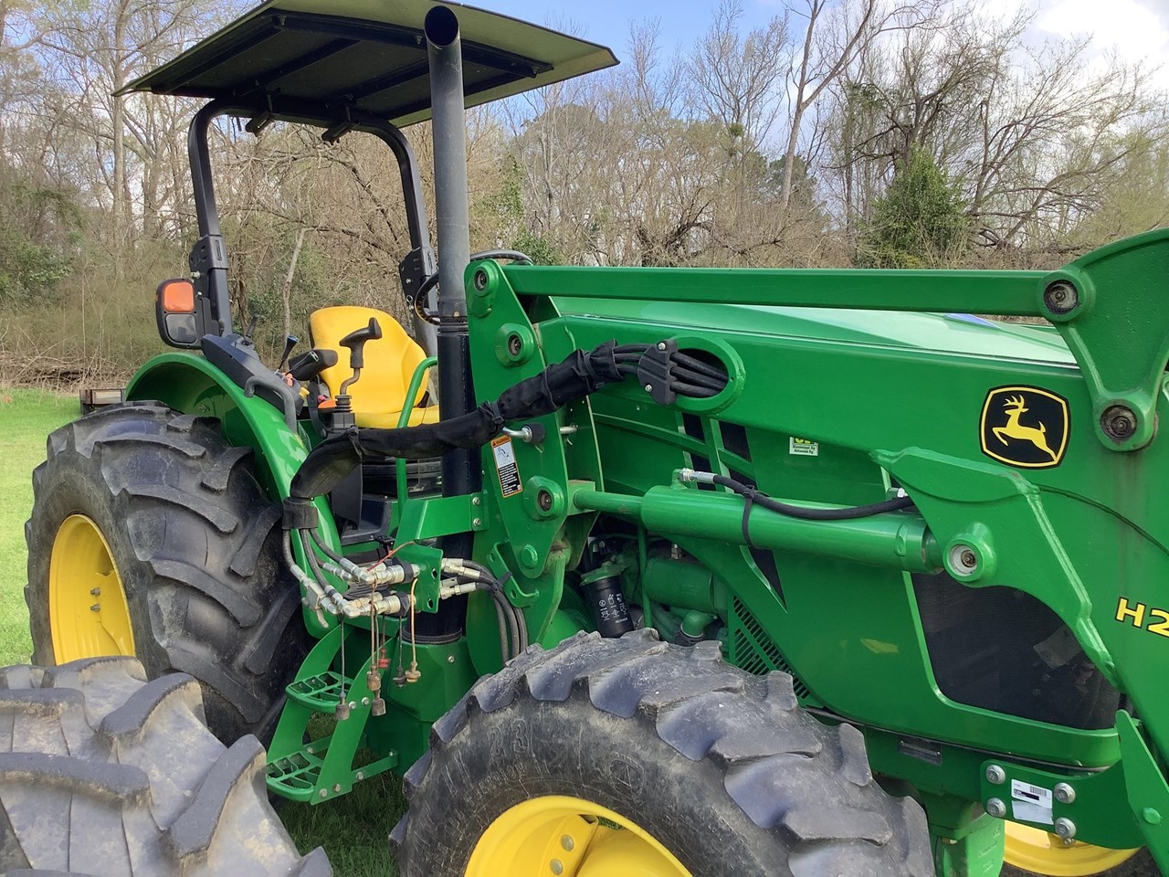 2017 John Deere 5085E Tractor Utility For Sale in Summit Mississippi