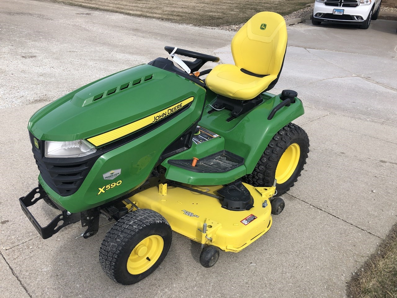 2022 John Deere X590 Riding Mower For Sale in Geneseo Illinois