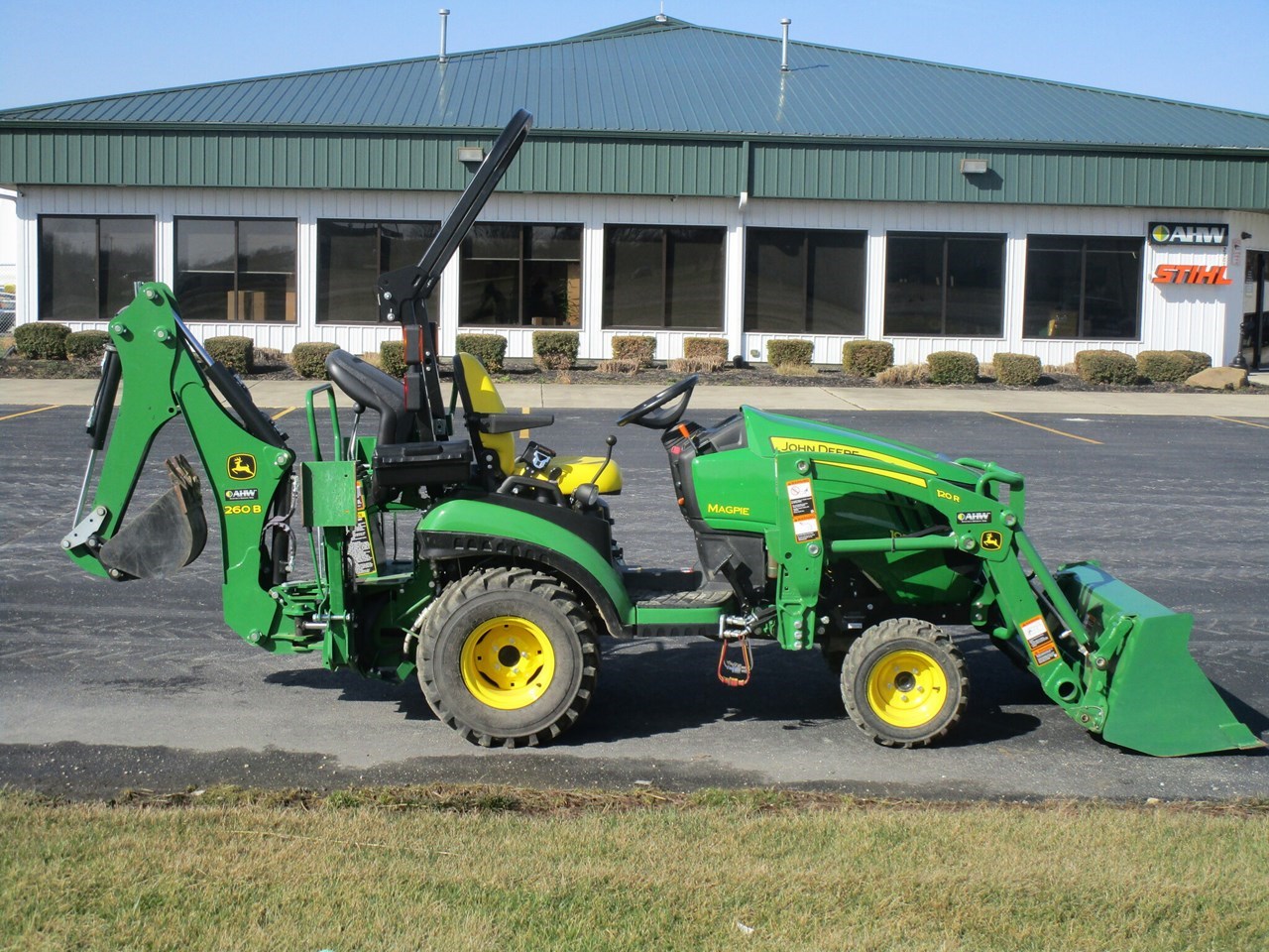 2018 John Deere 1025R Compact Utility Tractor For Sale in