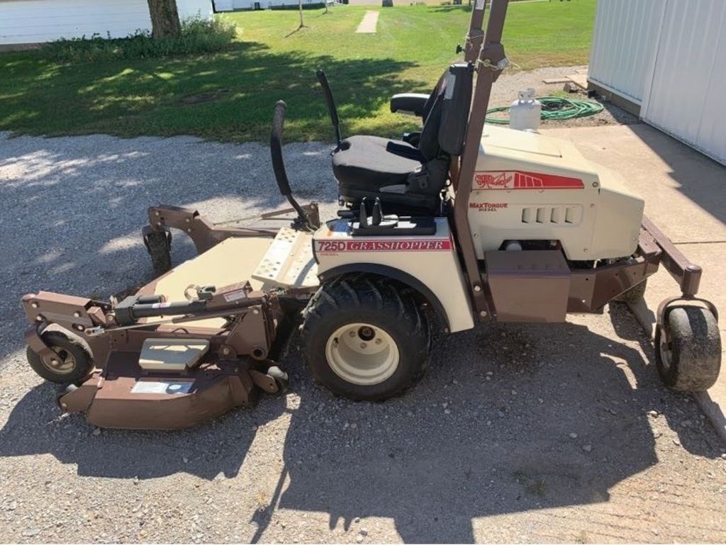 725D Zero Turn Mower برسم البيعWilliamsport Indiana