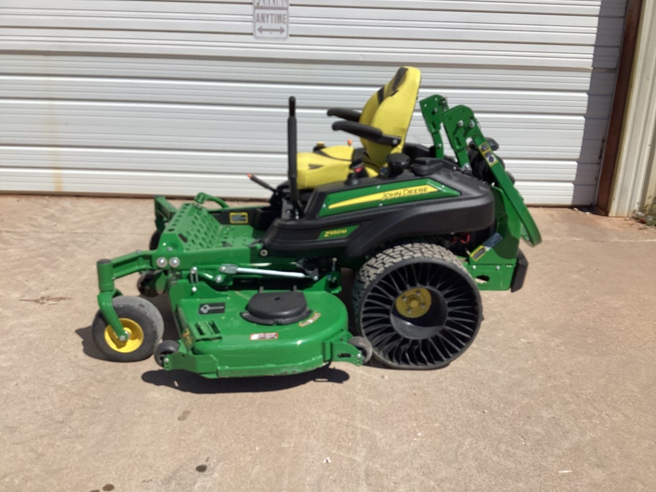 John Deere Z950M Zero Turn Mower For Sale in Stamford Texas