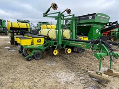 Planter For Sale 1998 John Deere 1770 Planter For Sale 1998 John Deere 1770