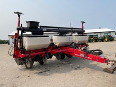 Planter For Sale 2009 White WP8106F Planter For Sale 2009 White WP8106F