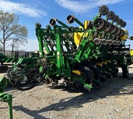 2019 John Deere 1795 Thumbnail 1