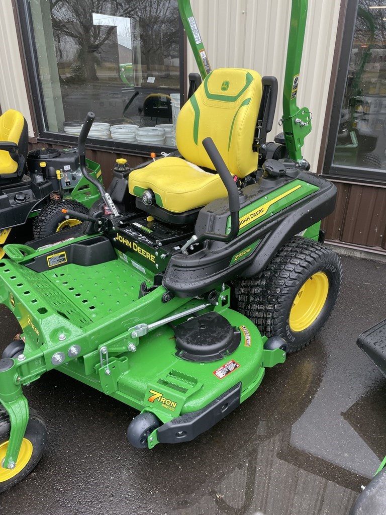 2022 John Deere Z950M Zero Turn Mower For Sale in Kinsman Ohio