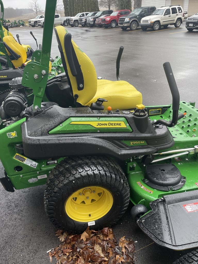 2022 John Deere Z950M Zero Turn Mower For Sale in Kinsman Ohio