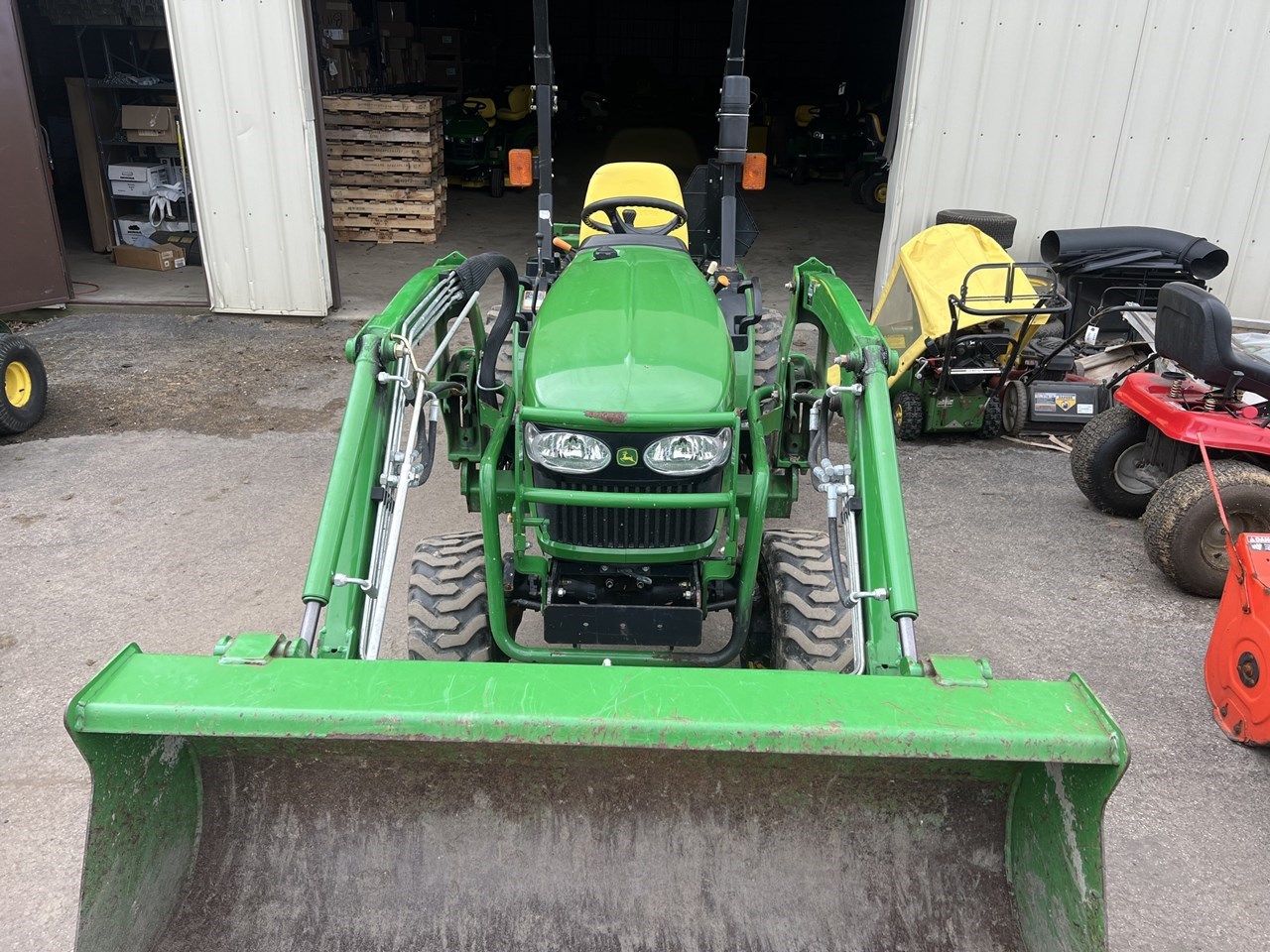 2010 John Deere 2320 Tractor - Compact Utility For Sale