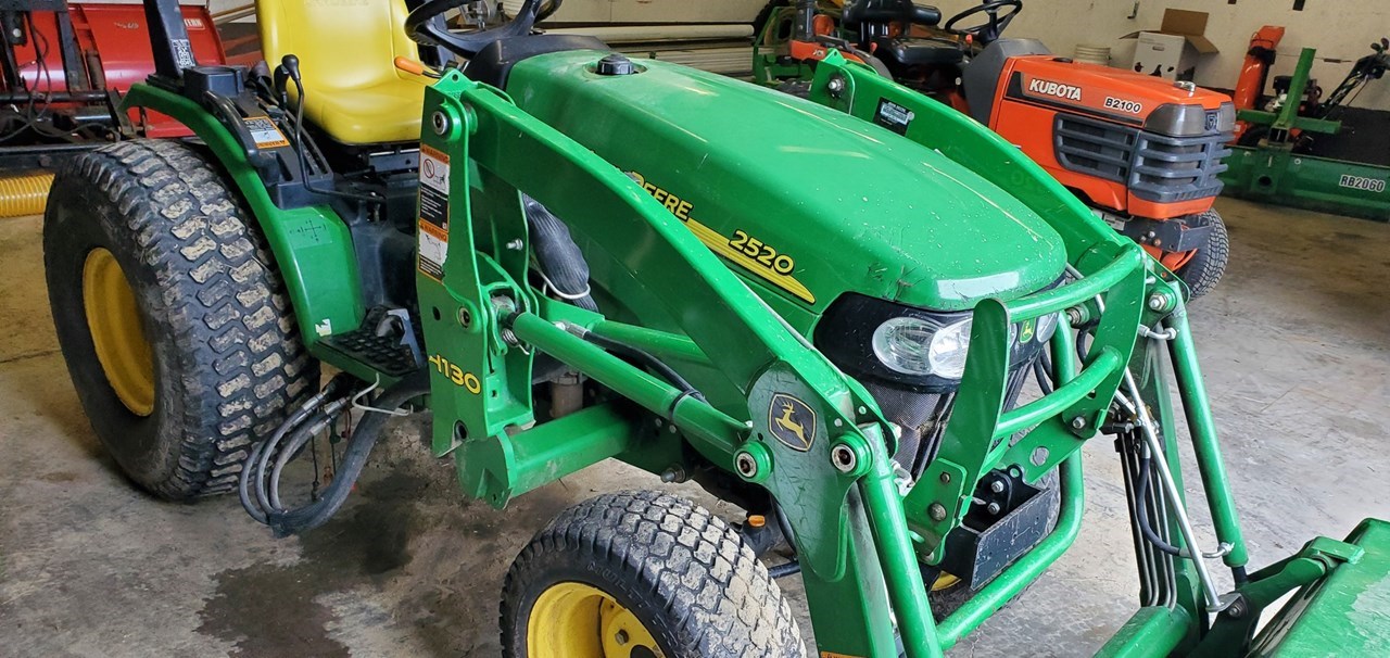 2007 John Deere 2520 Compact Utility Tractor For Sale in Clymer New York