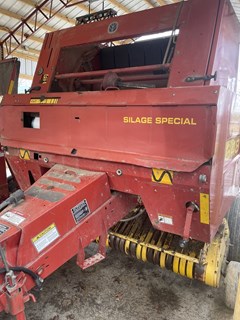 Baler-Round For Sale 2002 New Holland 648 