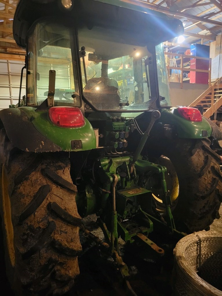 2011 John Deere 5095M Tractor - Utility For Sale