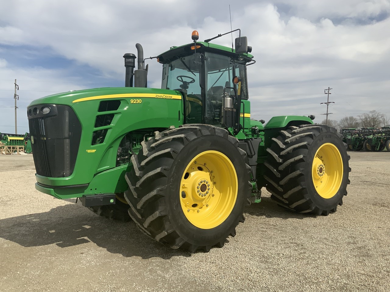 2011 John Deere 9230 Tractor 4WD For Sale in Ashmore Illinois