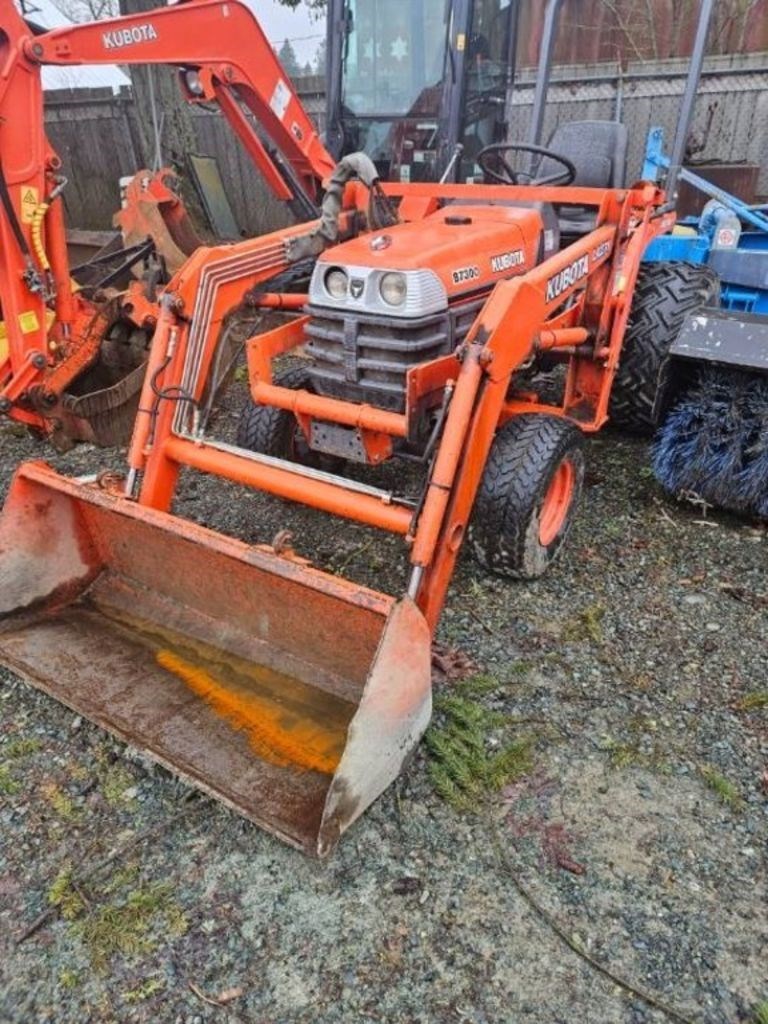 1997 Kubota B7300HSD Tractor For Sale in Duncan British Columbia