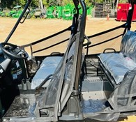 2023 John Deere 825M Thumbnail 6