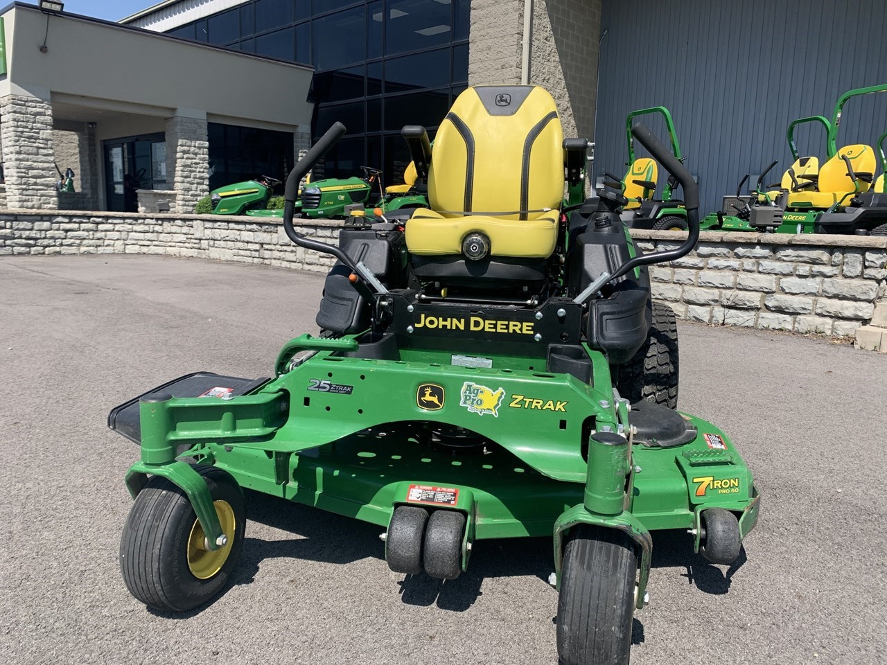 2022 John Deere Z930M Zero Turn Mower For Sale in London Ohio