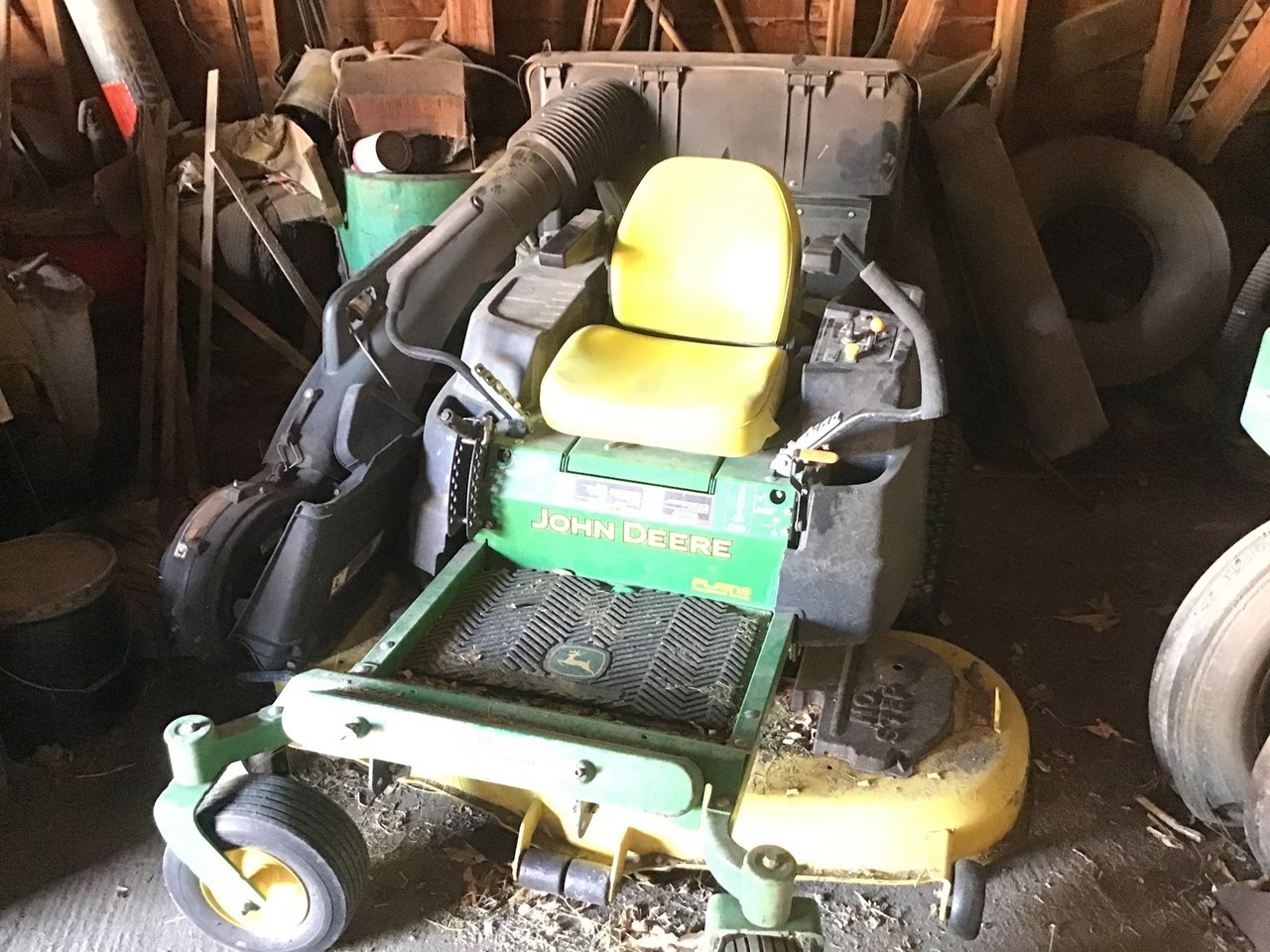 2012 John Deere Z445 Zero Turn Mower برسم البيعGeneva Nebraska