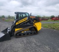 2023 New Holland Compact Track Loaders C332 Thumbnail 1