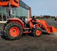 2021 Kubota L4060 Thumbnail 3