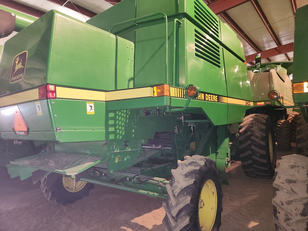 1991 John Deere 9400 Combine For Sale in Mendota Illinois