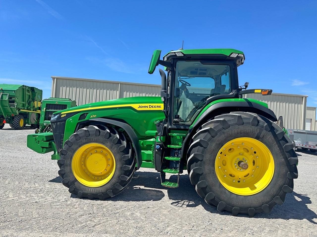 2021 John Deere 8R 370 Row Crop Tractor برسم البيعPlainview Texas
