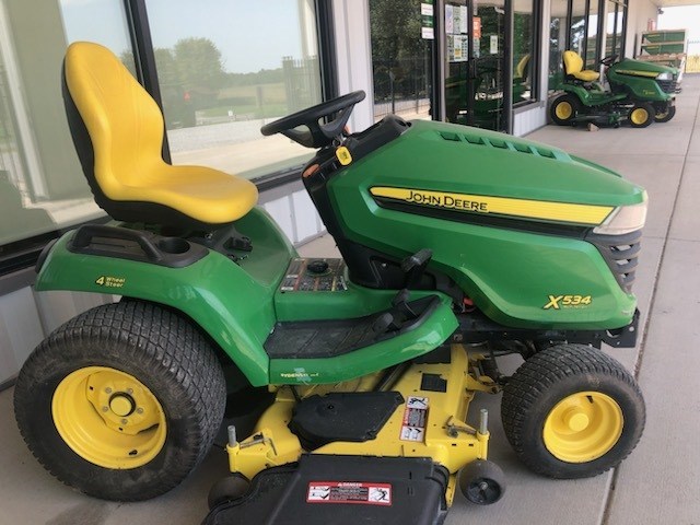 2015 John Deere X534 جزازة مزودة بمقعد برسم البيعSteeleville Illinois