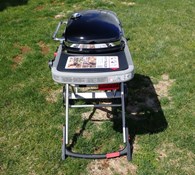 Weber Traveler Portable Gas Grill - 9010001 Thumbnail 4