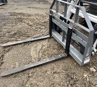 IRONCRAFT 42" Pallet Forks Thumbnail 1