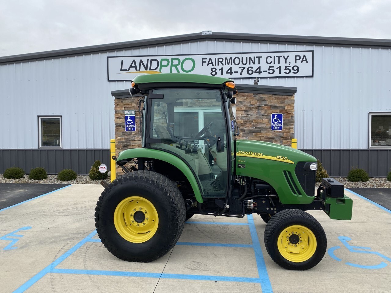 2010 John Deere 4720 Tractor - Compact Utility For Sale