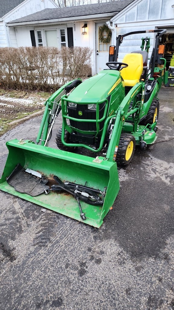 2018 John Deere 1025R Compact Utility Tractor For Sale in Springville