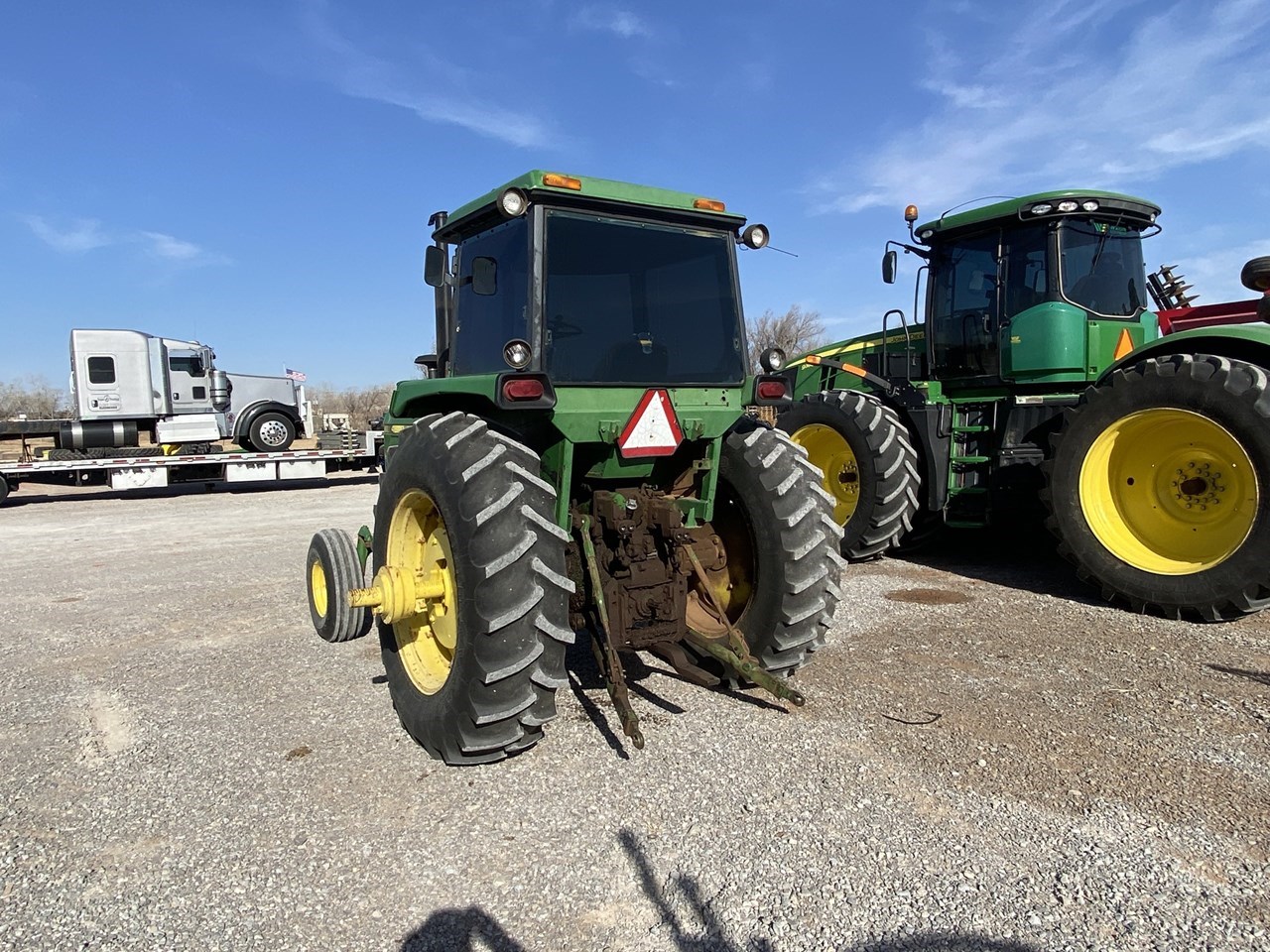 1981 John Deere 4240 Tractor Row Crop For Sale in Woodward Oklahoma