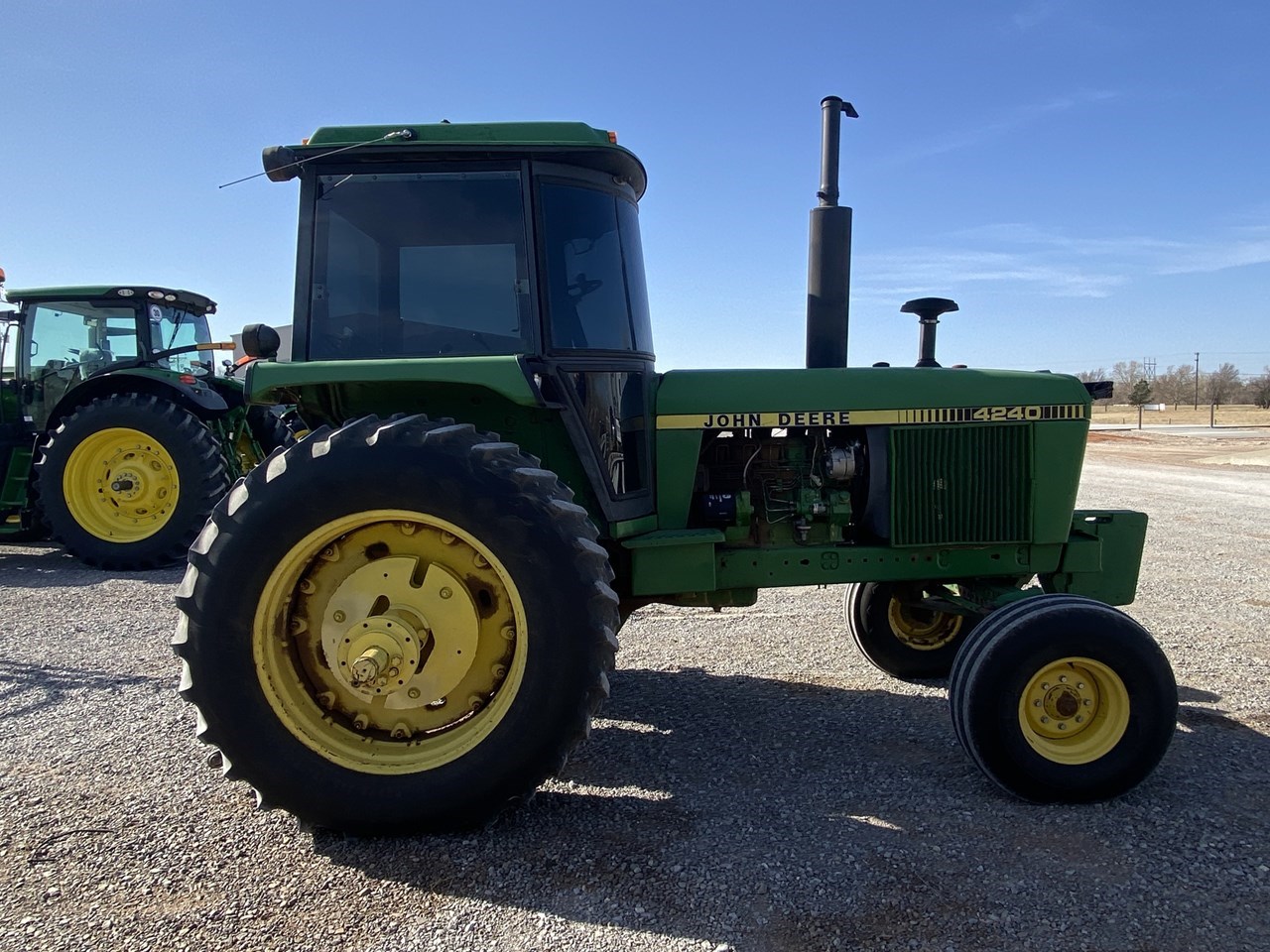1981 John Deere 4240 Tractor Row Crop For Sale in Woodward Oklahoma