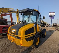 2023 JCB 407 Thumbnail 4