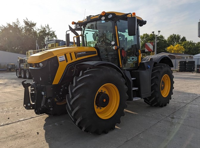 2023 JCB 4220 Ag Tractors For Sale