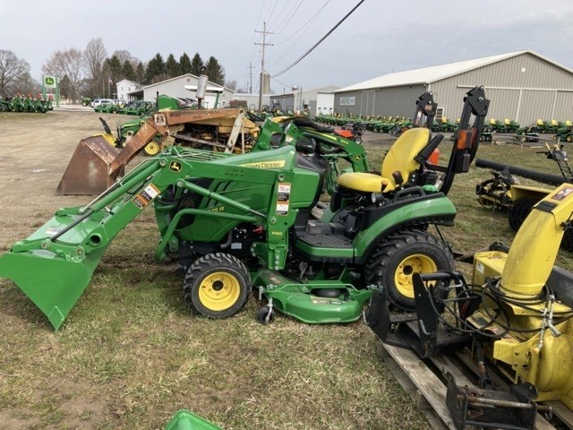 2016 John Deere 1025R Tractor - Compact Utility For Sale