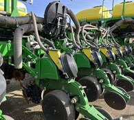 2018 John Deere 1775NT Thumbnail 15