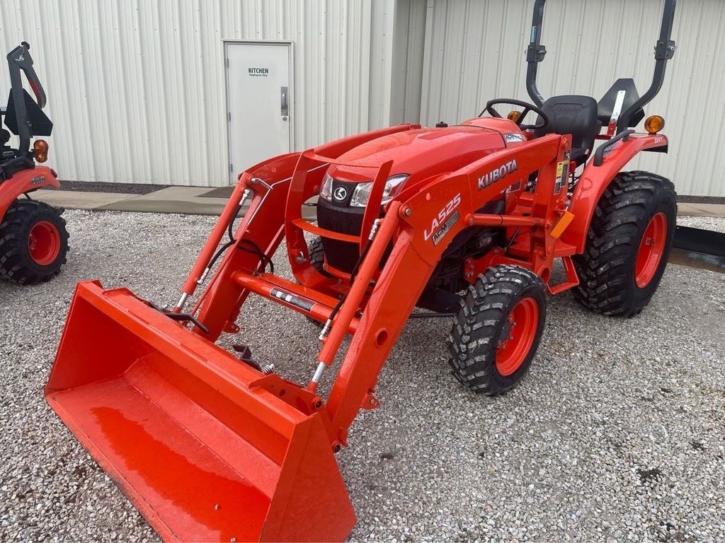 2020 Kubota L3301 4WD HST Compact Utility Tractor For Sale in Carthage