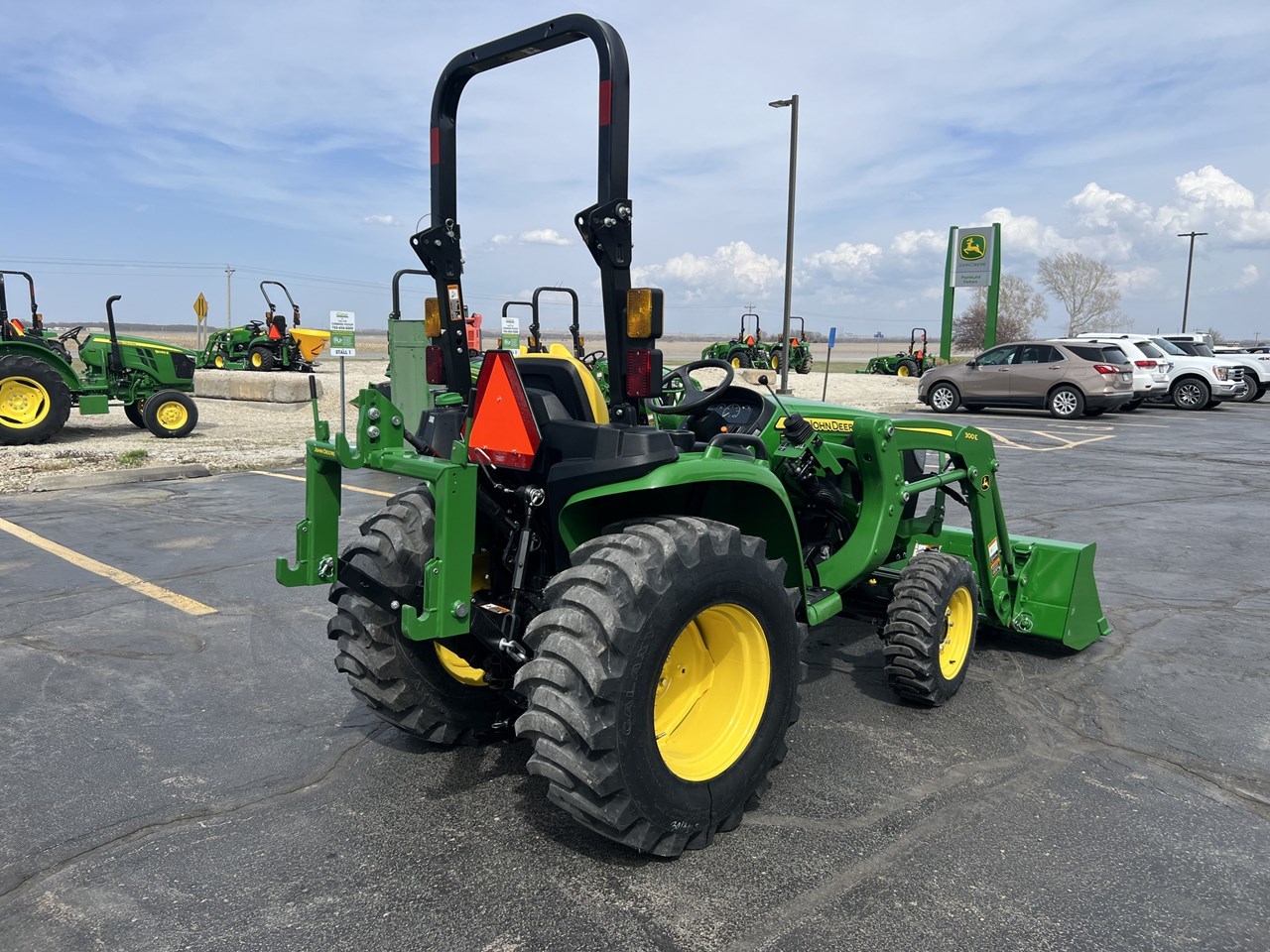 2022 John Deere 3038E Compact Utility Tractor For Sale in Wamego Kansas