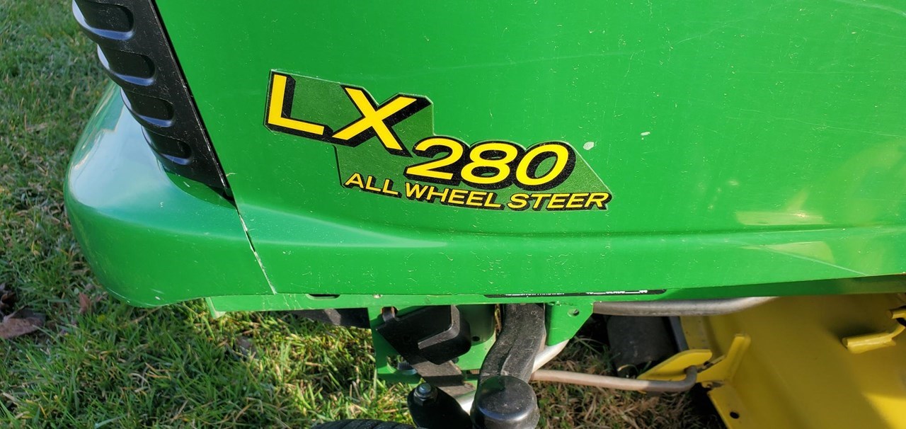 2003 John Deere LX280 Lawn Mower For Sale