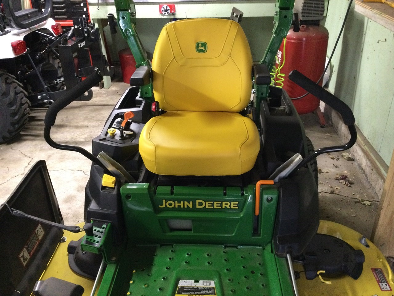 2022 John Deere Z515e Zero Turn Mower For Sale In Lake Park Iowa 4989